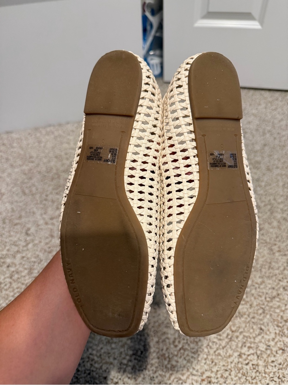 Old Navy Lattice Ballet Flats - Picture 2 of 2